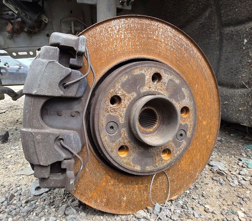 410110001r brake caliper left - brake,
